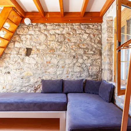 Couette-café Thalassea Himarë